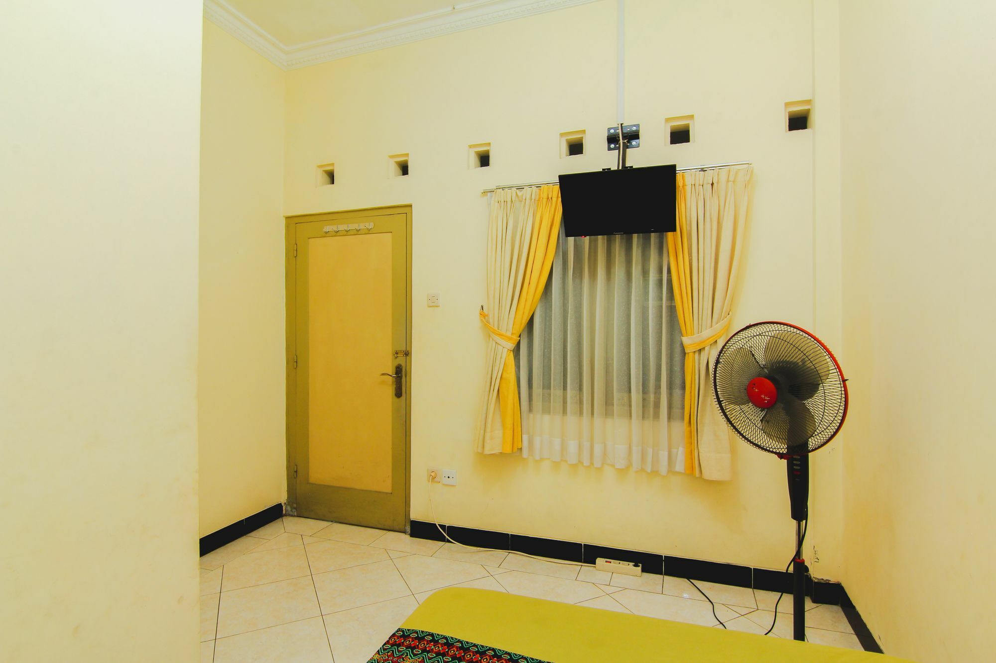 Griya Batik Giri Sekar Homestay Yogyakarta Esterno foto